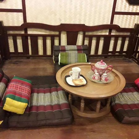 Ruan Ben Ja Don Mueang,Bangkok Hostel Dış mekan fotoğraf