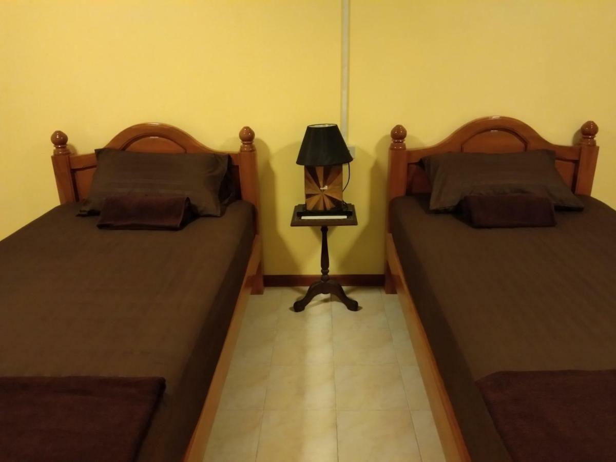 Ruan Ben Ja Don Mueang,Bangkok Hostel Dış mekan fotoğraf