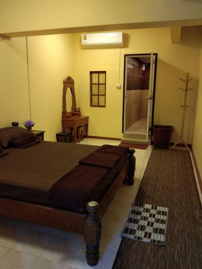 Ruan Ben Ja Don Mueang,Bangkok Hostel Dış mekan fotoğraf